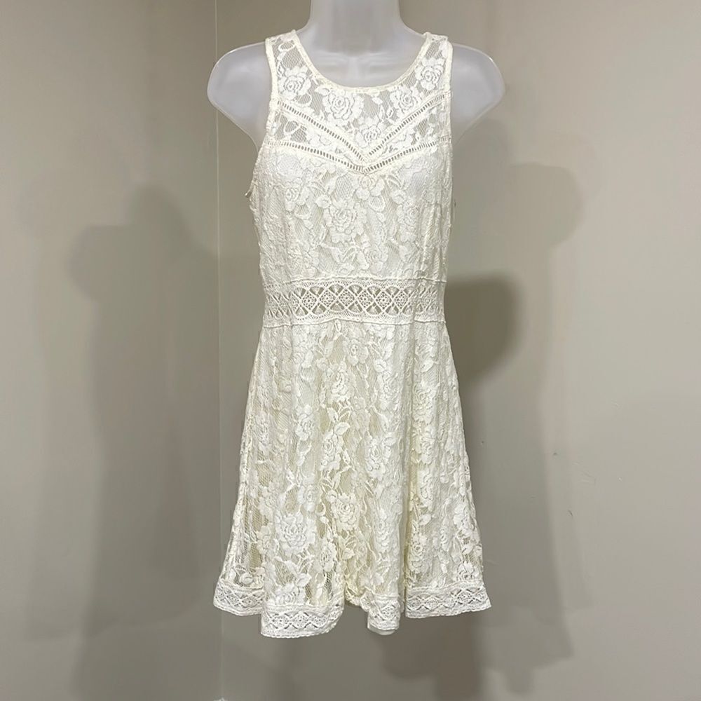 NWOT Rebellion Cream Lace Dress.  Size L large 12/14